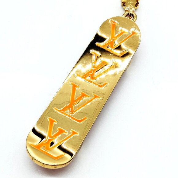 Authentic Louis Vuitton Pendant Skatebord Necklace mn715-120325 - Picture 9 of 9